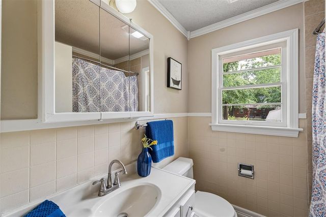 1728 Andover Court, Oklahoma City, OK 73120