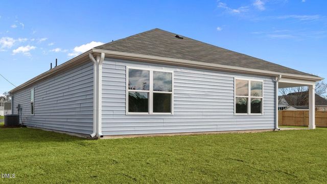 103 Claude Street, La Grange, NC 28551