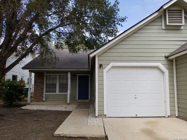 9207 Shadow Crest Dr, Converse, TX 78109