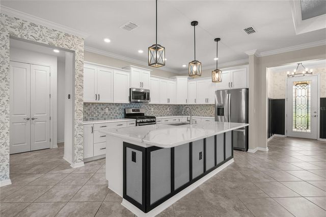 8847 SW 104TH CIRCLE, Ocala, FL 34481