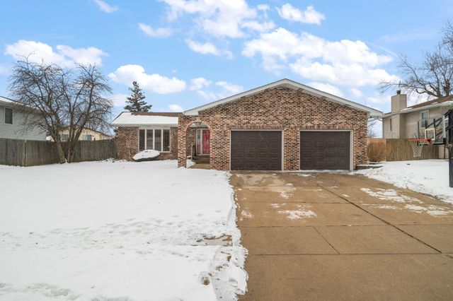 1429 W 74th Place, Merrillville, IN 46410