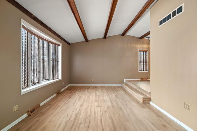 1429 W 74th Place, Merrillville, IN 46410