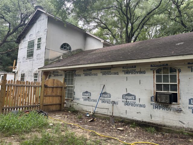 3916 Hidden Lake Court, Alvarado, TX 76009