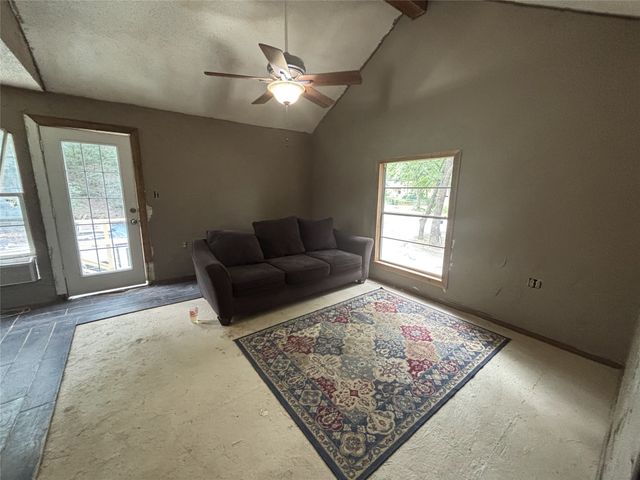 3916 Hidden Lake Court, Alvarado, TX 76009