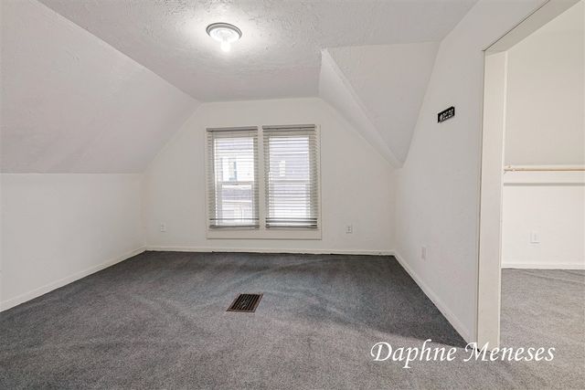 594 E Apple Avenue, Muskegon, MI 49442