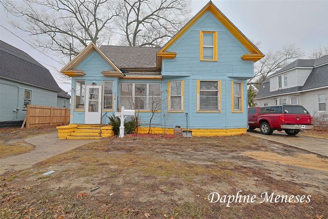 594 E Apple Avenue, Muskegon, MI 49442