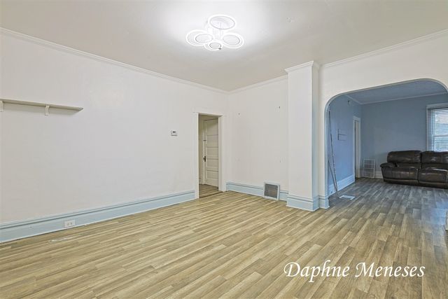 594 E Apple Avenue, Muskegon, MI 49442