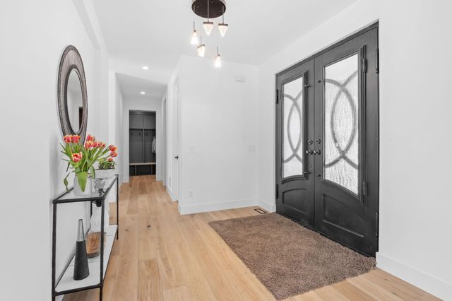 16216 Gleason Lake Road, Wayzata, MN 55391