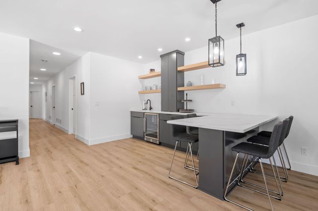 16216 Gleason Lake Road, Wayzata, MN 55391