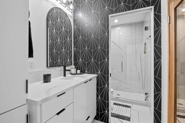 16216 Gleason Lake Road, Wayzata, MN 55391