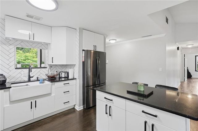 2300 Sandtown Road SW, Marietta, GA 30060