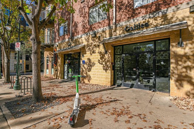 910 25th 607, Austin, TX 78705