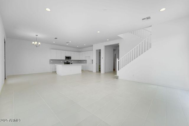 38028 N BRIDLEWOOD Lane, San Tan Valley, AZ 85140