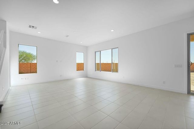 38028 N BRIDLEWOOD Lane, San Tan Valley, AZ 85140