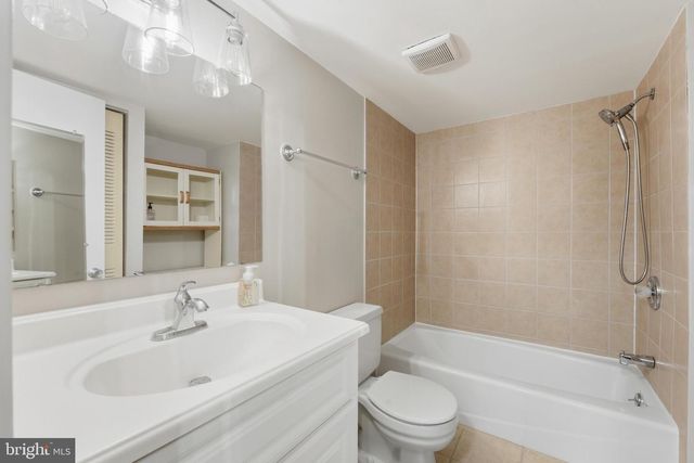 4408 ISLAND PL #202, Annandale, VA 22003