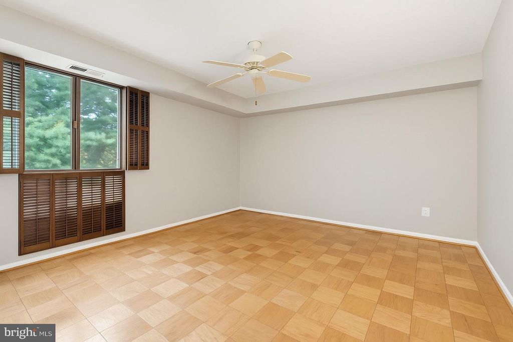 4408 ISLAND PL #202, Annandale, VA 22003