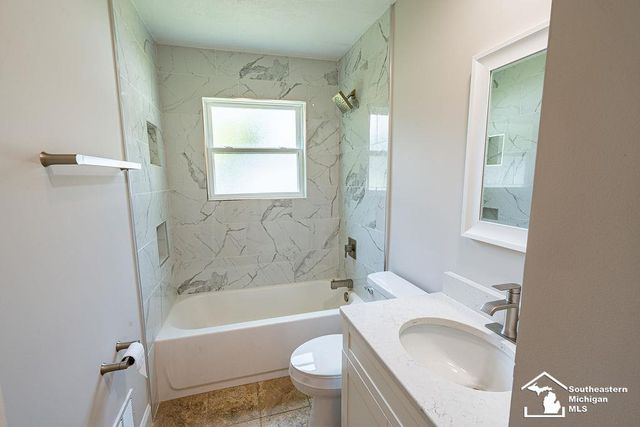 13911 Alton Road, Monroe, MI 48161