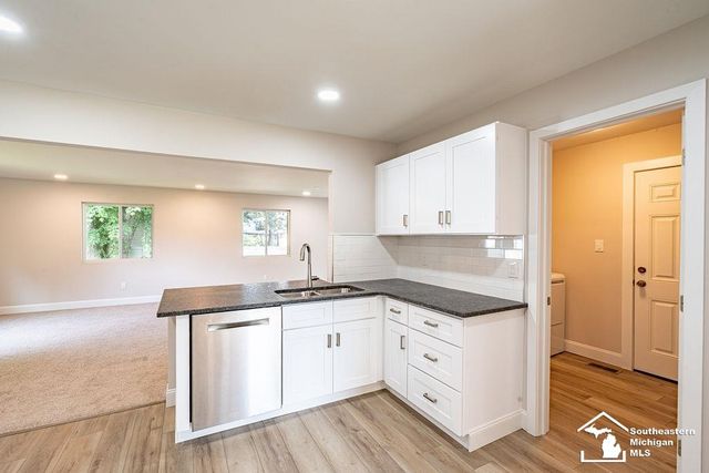 13911 Alton Road, Monroe, MI 48161