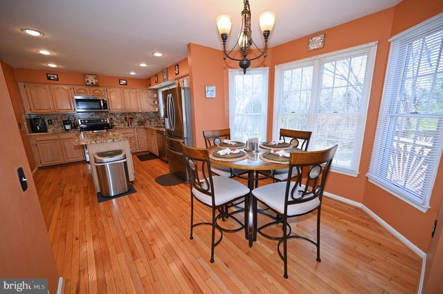 7729 CASTLE ROCK DR, Clinton, MD 20735