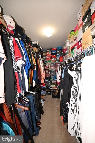 7729 CASTLE ROCK DR, Clinton, MD 20735