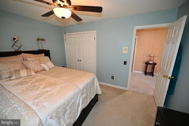 7729 CASTLE ROCK DR, Clinton, MD 20735