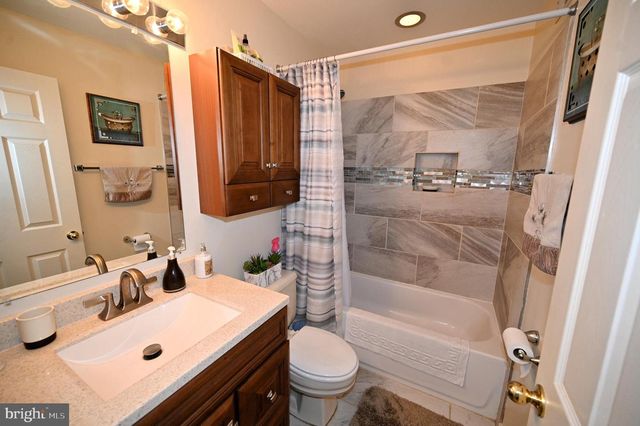 7729 CASTLE ROCK DR, Clinton, MD 20735