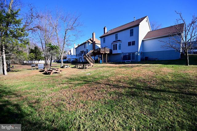 7729 CASTLE ROCK DR, Clinton, MD 20735