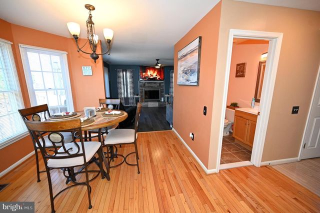 7729 CASTLE ROCK DR, Clinton, MD 20735