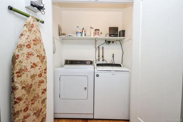 5 Van Court, Hyde Park, NY 12538