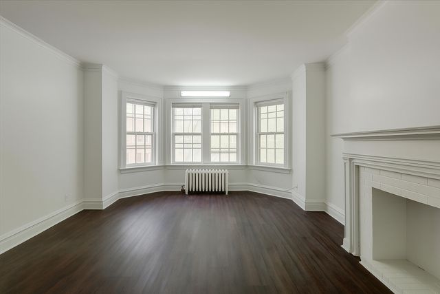 6455 N Bell Avenue 2, Chicago, IL 60645