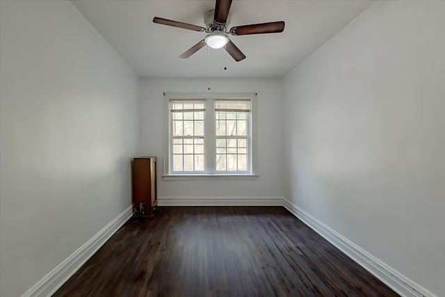 6455 N Bell Avenue 2, Chicago, IL 60645