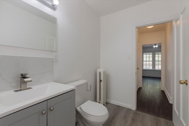 6455 N Bell Avenue 2, Chicago, IL 60645