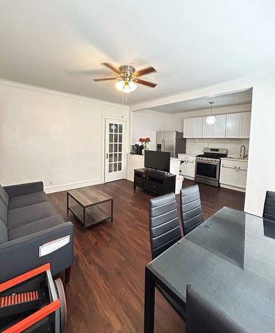 6455 N Bell Avenue 2, Chicago, IL 60645
