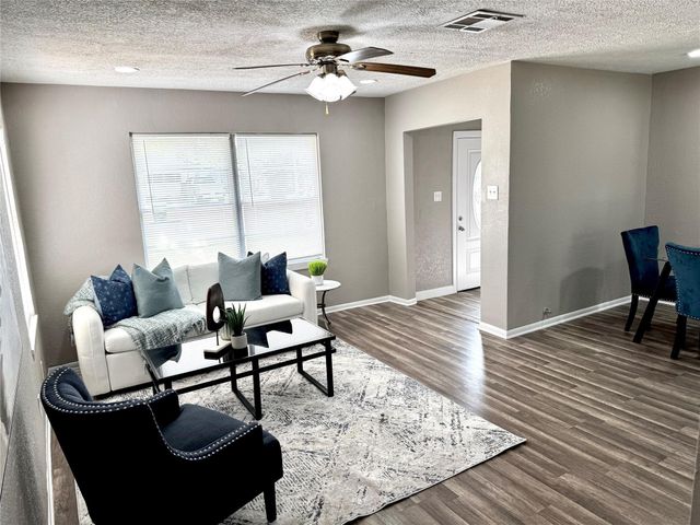 903 Roper Street, Houston, TX 77034