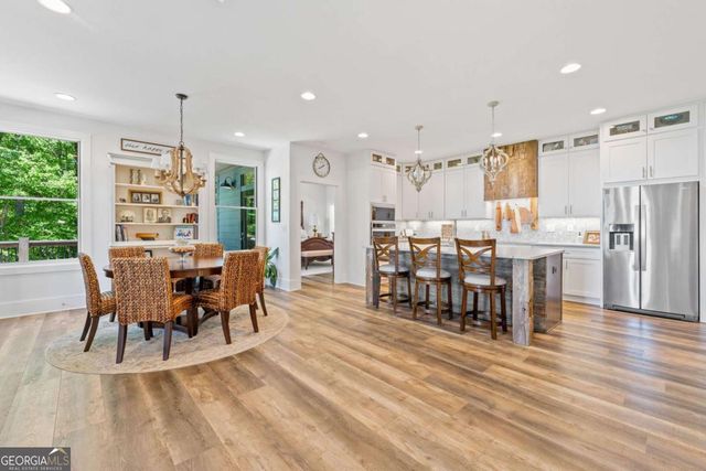 77 N Shore Drive, Cleveland, GA 30528