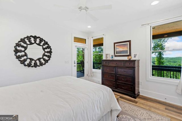 77 N Shore Drive, Cleveland, GA 30528