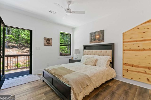 77 N Shore Drive, Cleveland, GA 30528