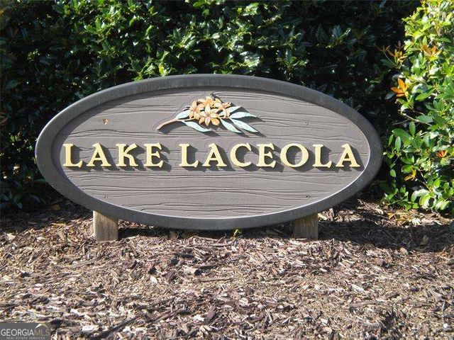 77 N Shore Drive, Cleveland, GA 30528