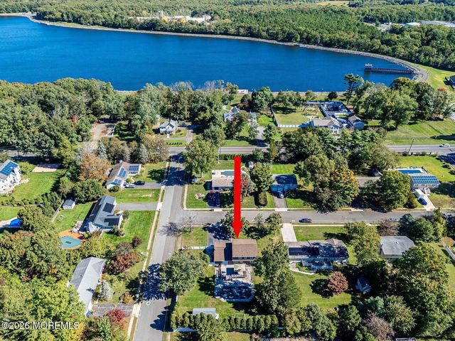 825 Warwick Road, Brick, NJ 08724