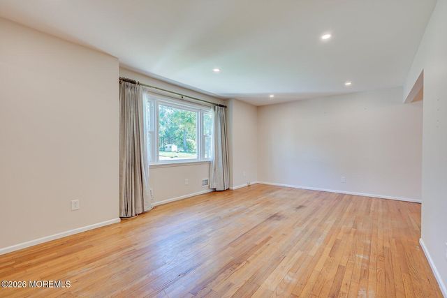 825 Warwick Road, Brick, NJ 08724