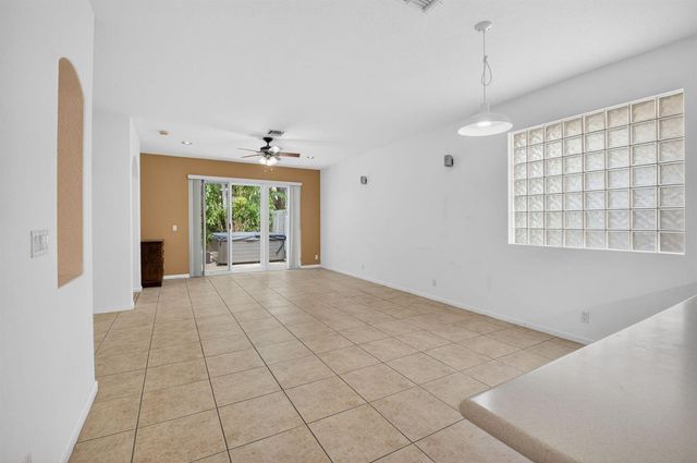 5049 Sancerre Circle, Lake Worth, FL 33463