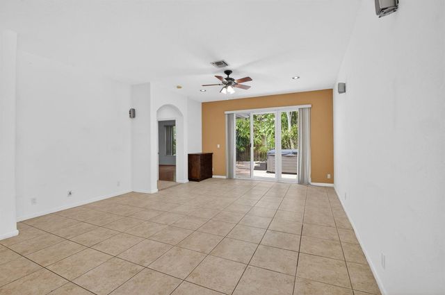 5049 Sancerre Circle, Lake Worth, FL 33463