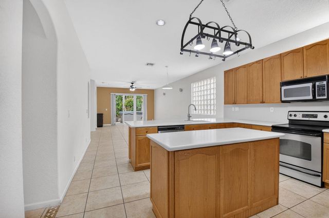 5049 Sancerre Circle, Lake Worth, FL 33463