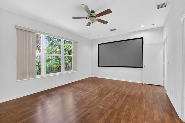 5049 Sancerre Circle, Lake Worth, FL 33463