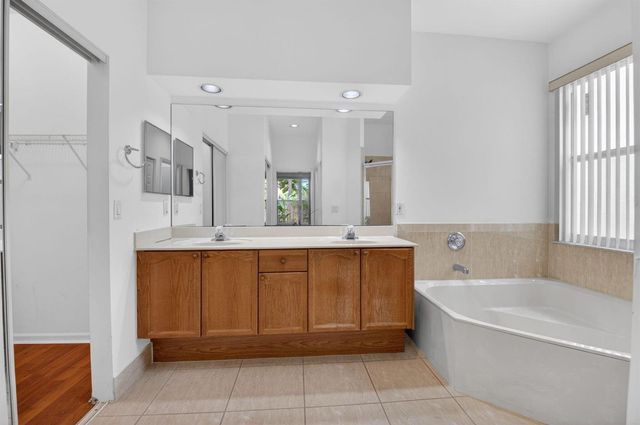 5049 Sancerre Circle, Lake Worth, FL 33463