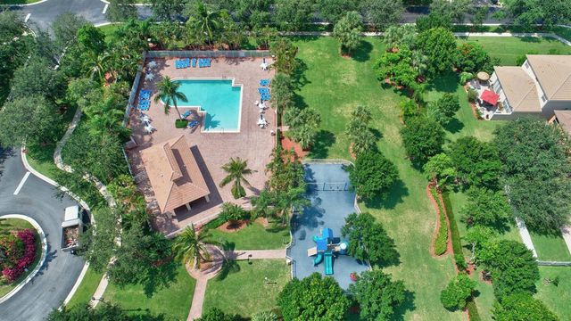 5049 Sancerre Circle, Lake Worth, FL 33463