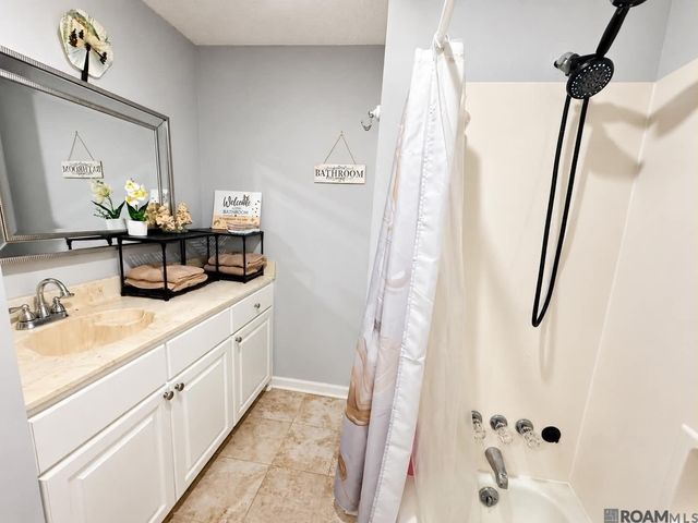 7356 Quorum Dr, Baton Rouge, LA 70817