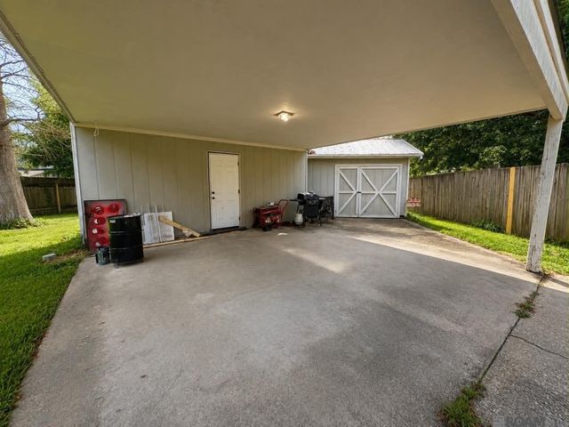 7356 Quorum Dr, Baton Rouge, LA 70817