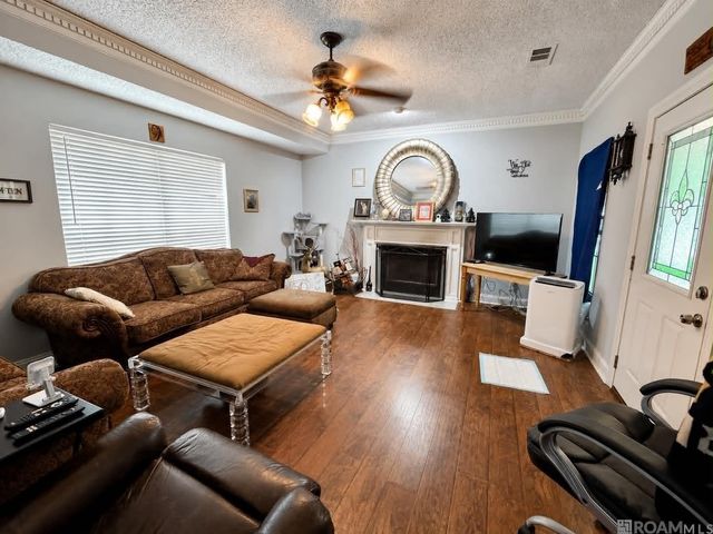 7356 Quorum Dr, Baton Rouge, LA 70817