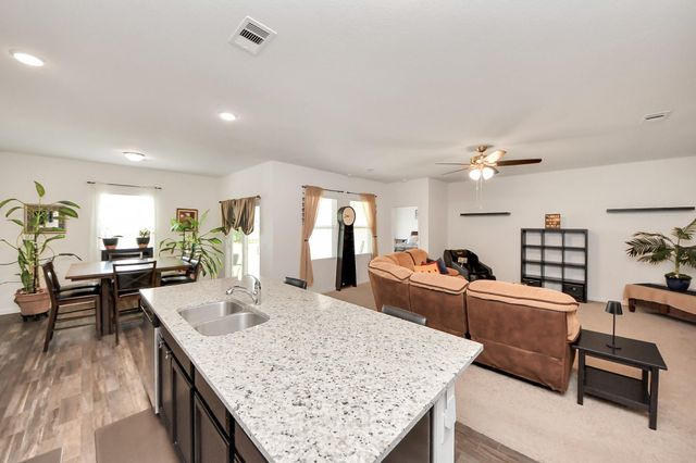 1024 Banyon Tree Lane, Brookshire, TX 77423